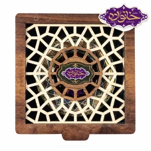 پک هدیه زعفران نگین یک مثقالی در طرح مربع-زعفران خانواده