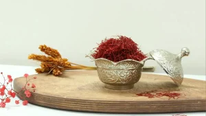 دمنوش زعفران برای چی خوبه-زعفران خانواده